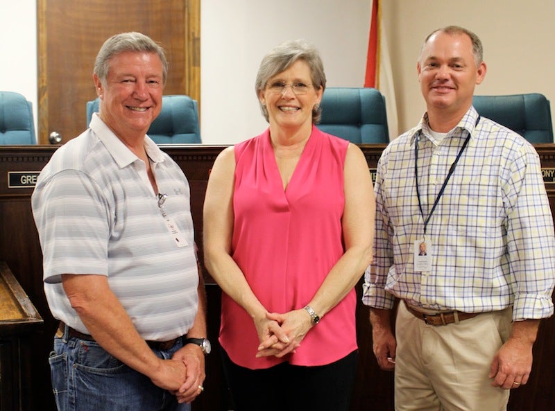 Commission meet-and-greet welcomes Singleton - The Clanton Advertiser ...