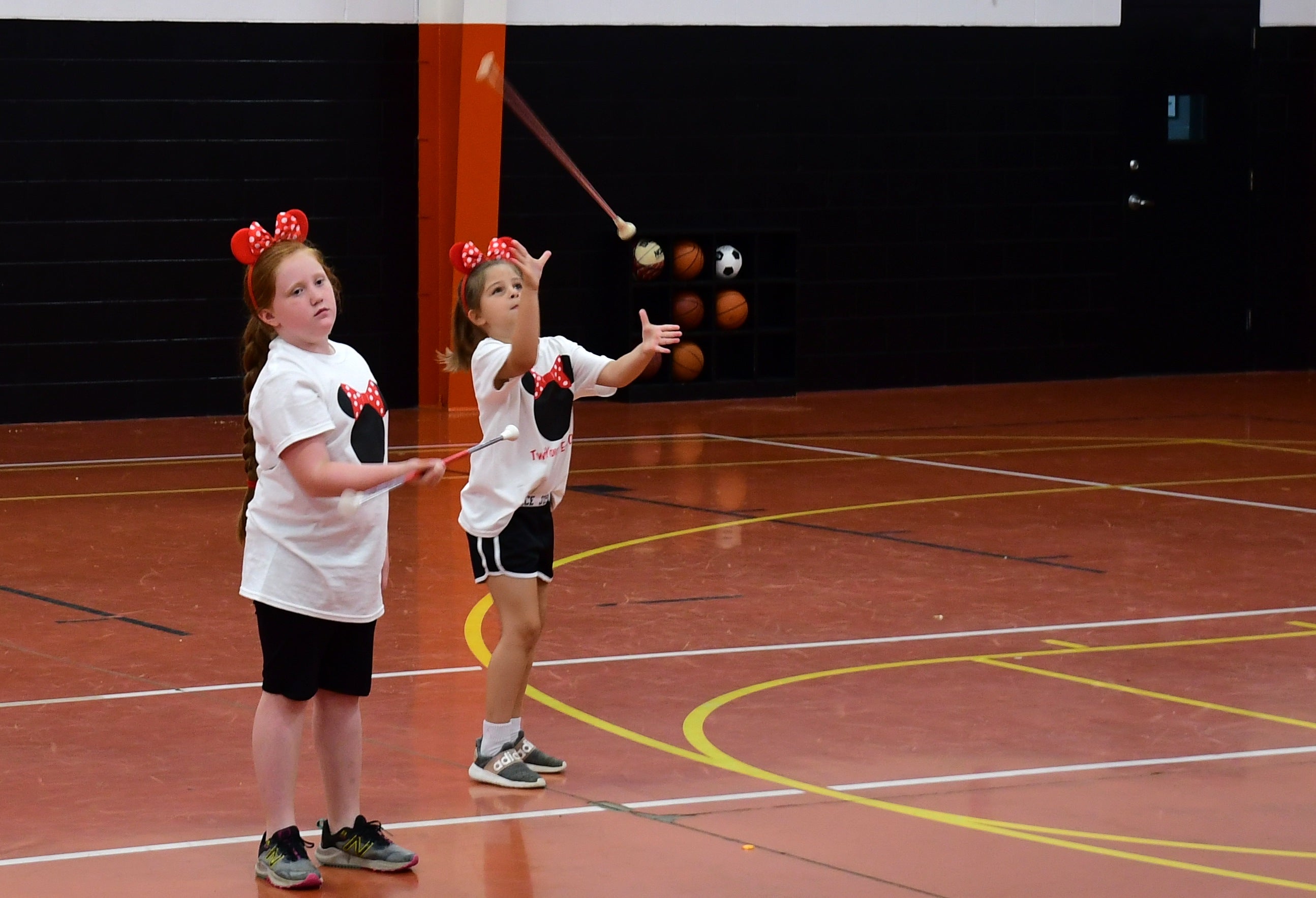 mini majorettes