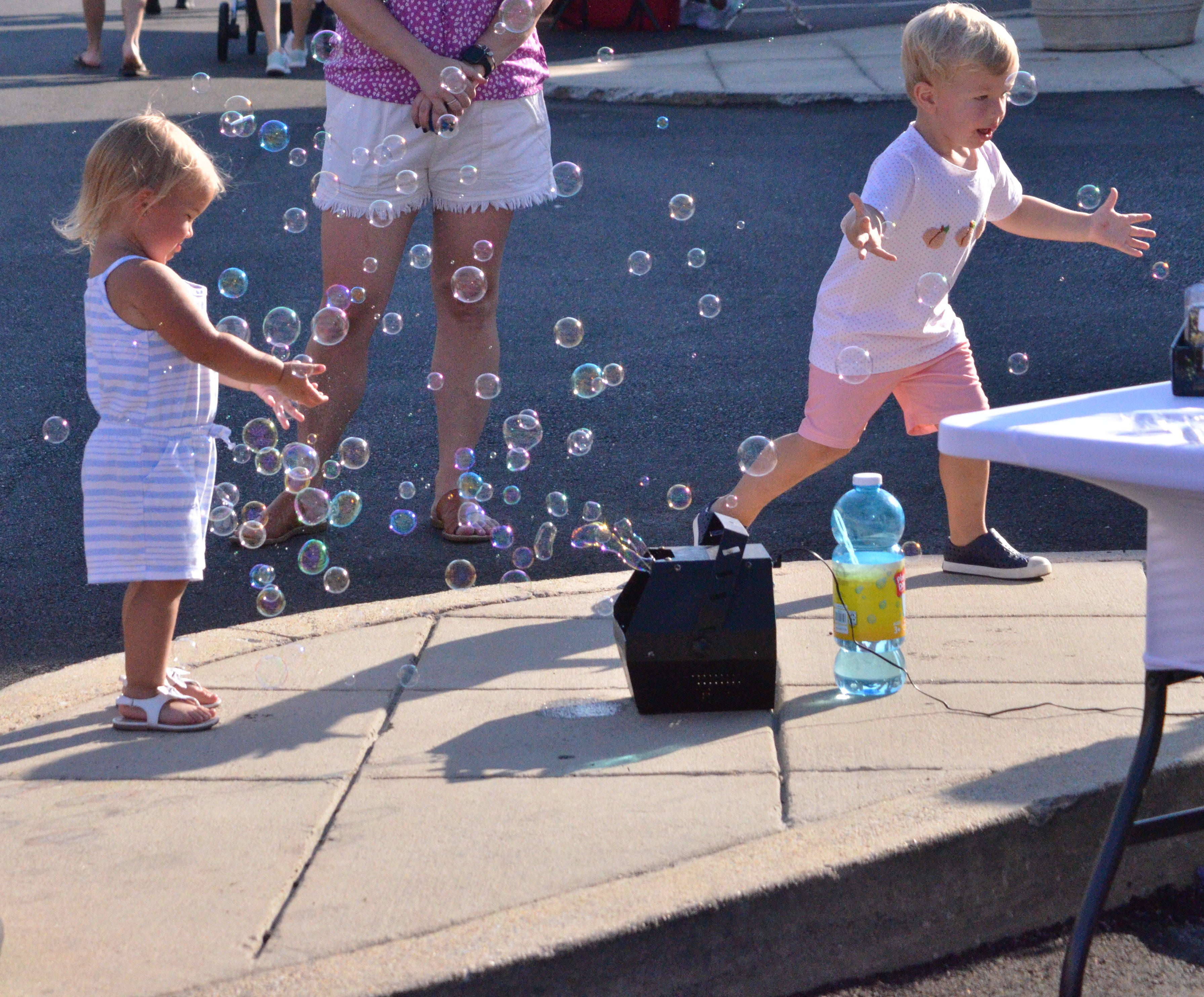 Downtown Clanton hosts first Peach City Fest - The Clanton Advertiser ...